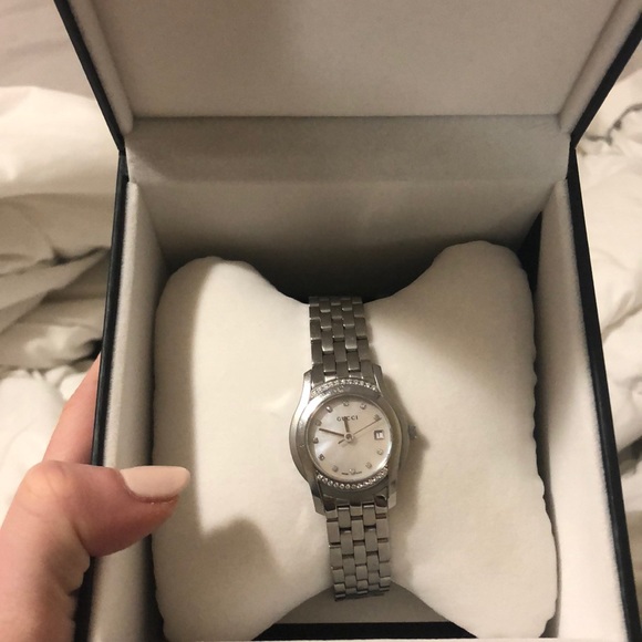 Gucci watch main image 5